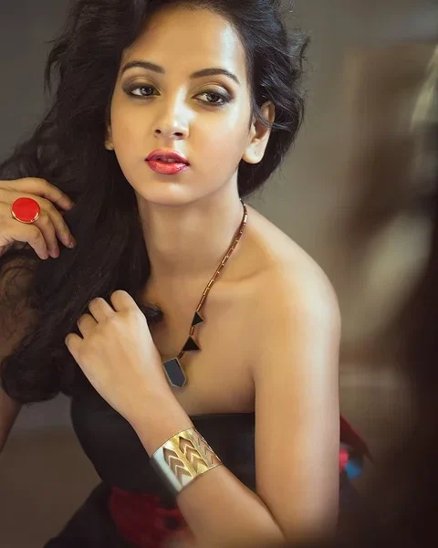 Priya Sharma - Teen Call Girl